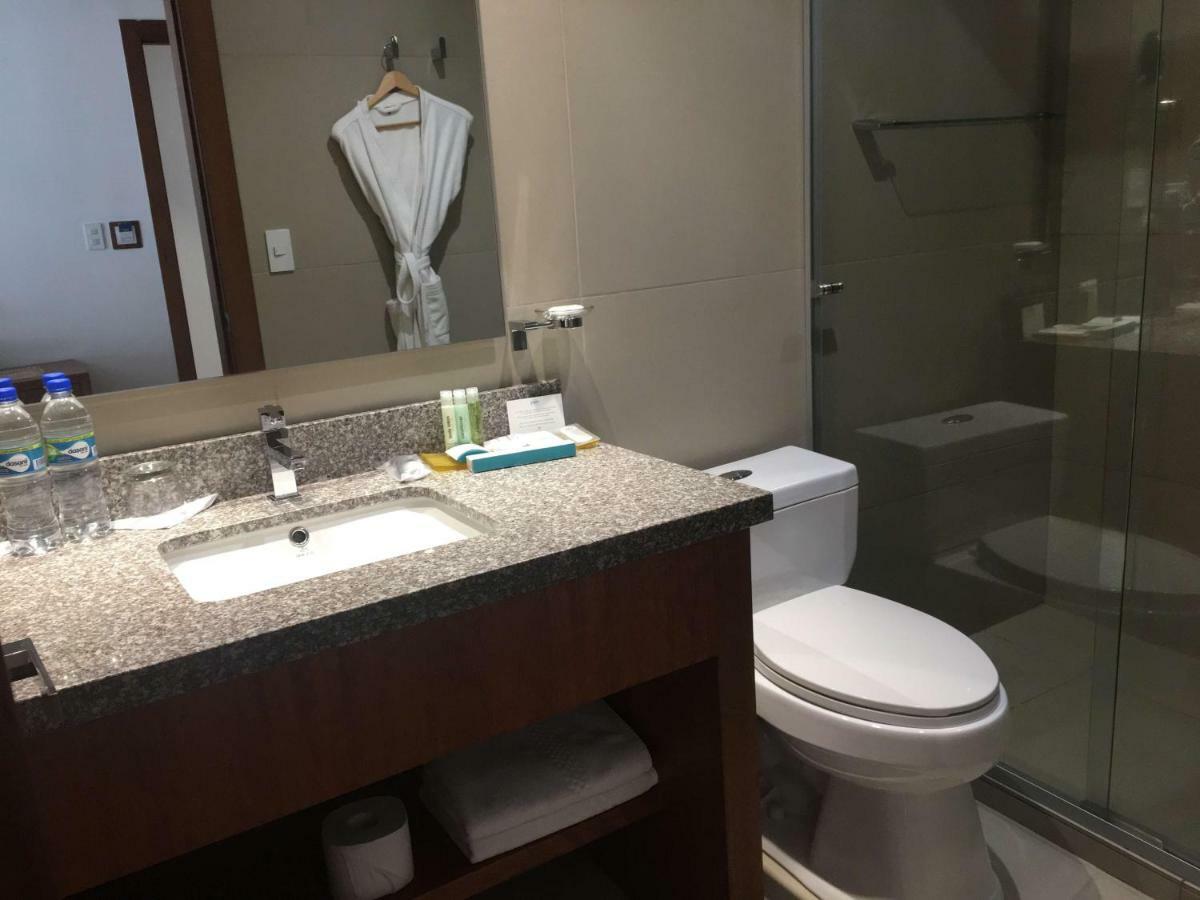 Best Western Hotel Zen Quito Ngoại thất bức ảnh
